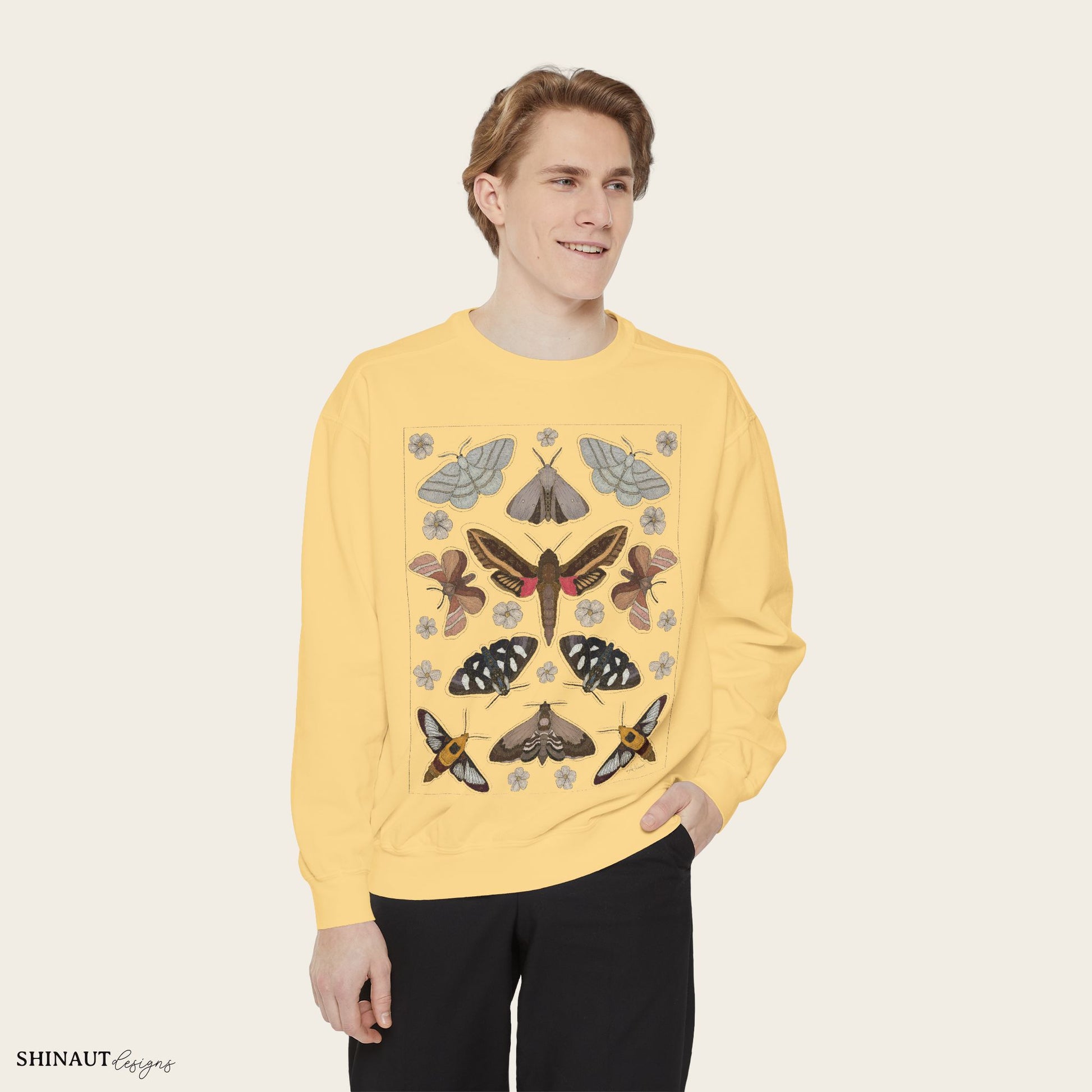 Garden moths crewneck in butter male model